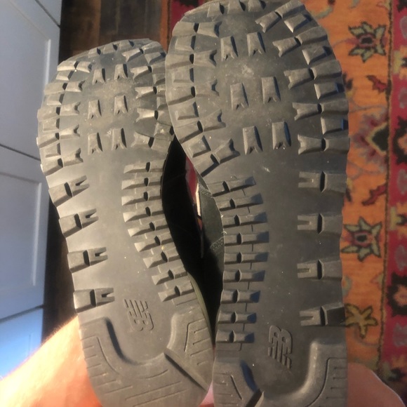 Men’s Pink New Balance Sneakers - Picture 3 of 3